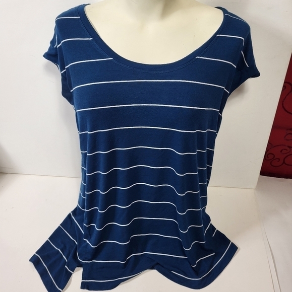 Lole Blue & White Stripped Short Sleeve Top - Picture 2 of 8